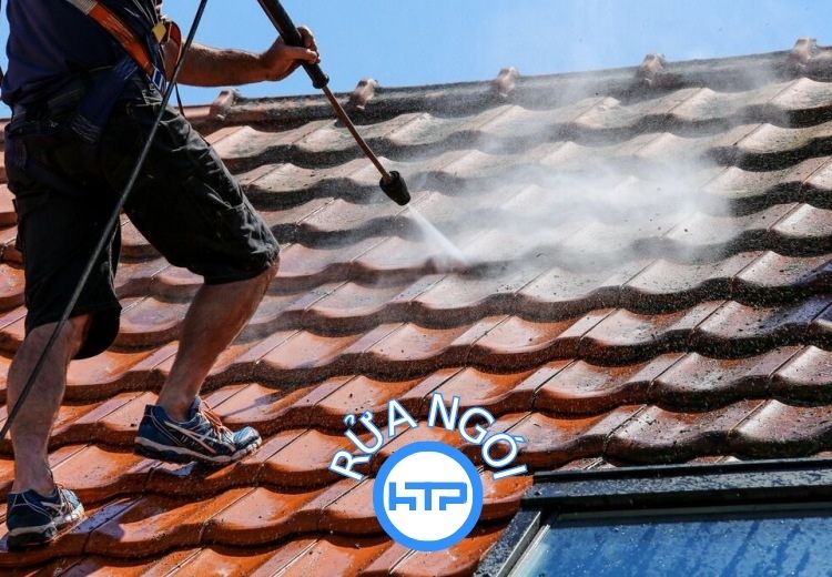 Vệ sinh mái ngói chuẩn cần 6 bước